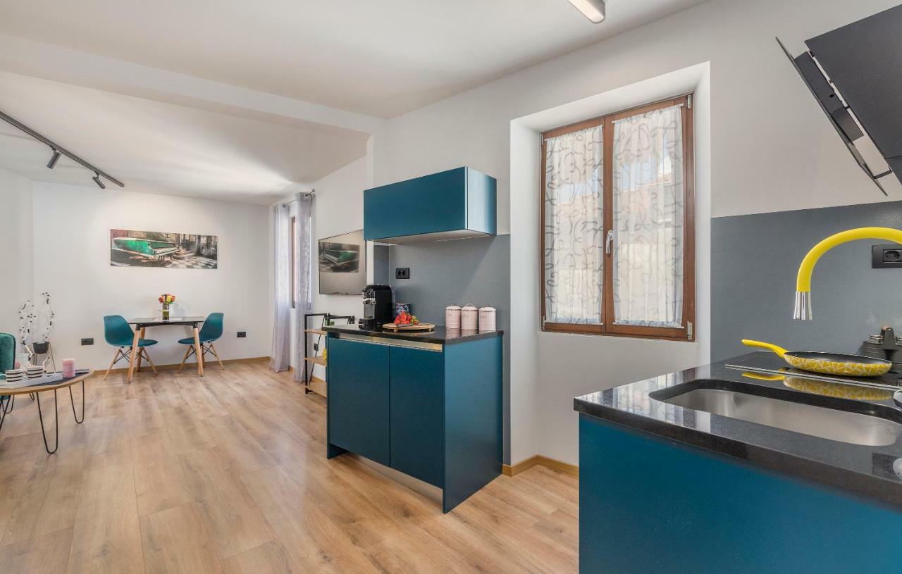 Heritage De Amicis Apartment Rovigno Esterno foto